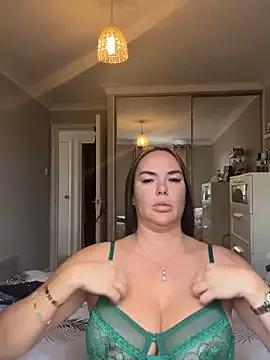 Sweetbutnotinnocent on StripChat 