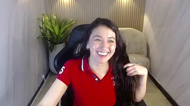 tatiscelis_tf on StripChat 