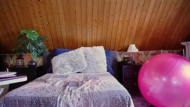 TessaWinter on StripChat 