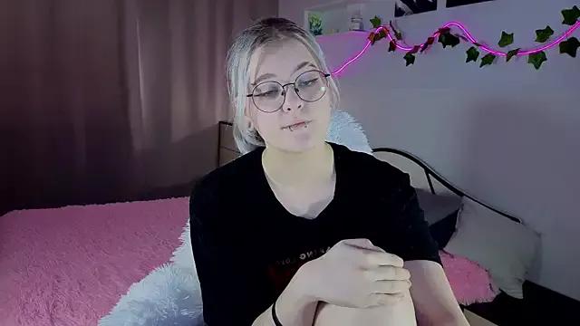 toffee44ka on StripChat 