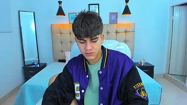 Tommy18__ on StripChat 