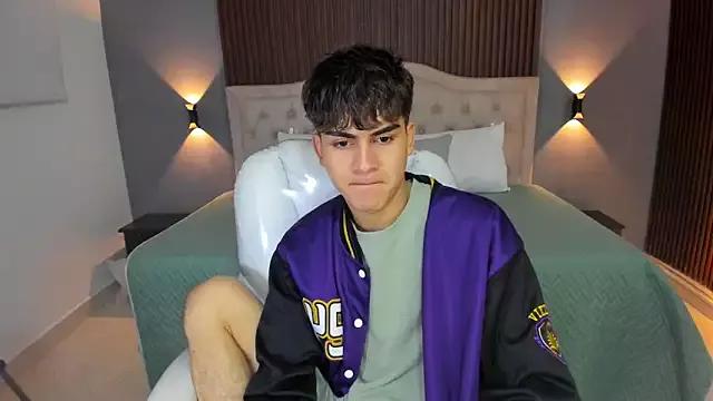 Tommy18__ on StripChat 