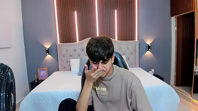 Tommy18__ on StripChat
