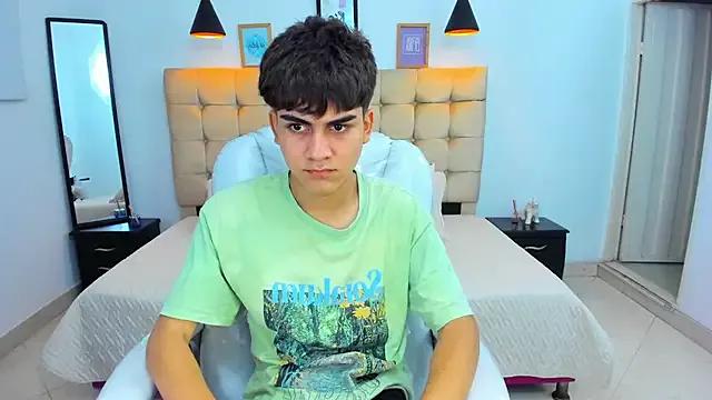 Tommy18__ on StripChat 