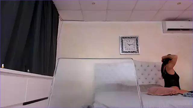 VelvetMarsha on StripChat 