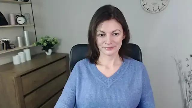 VivianWILD on StripChat 