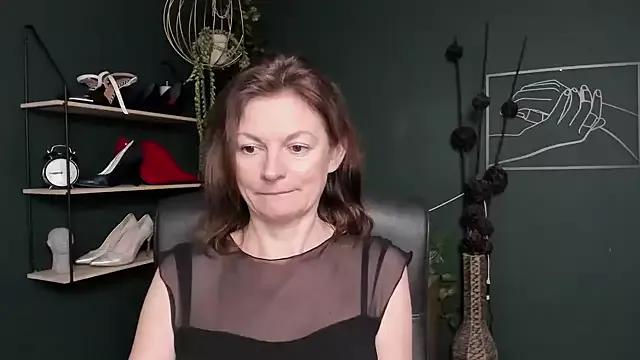 VivianWILD on StripChat 