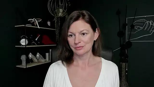 VivianWILD on StripChat 