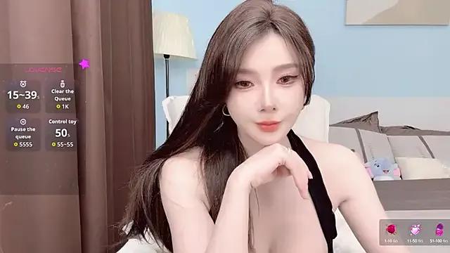 ViViennepp on StripChat 