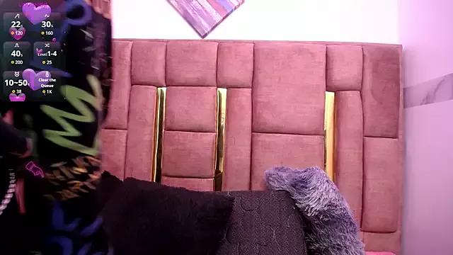 Freechat XBODTRIIPX on StripChat