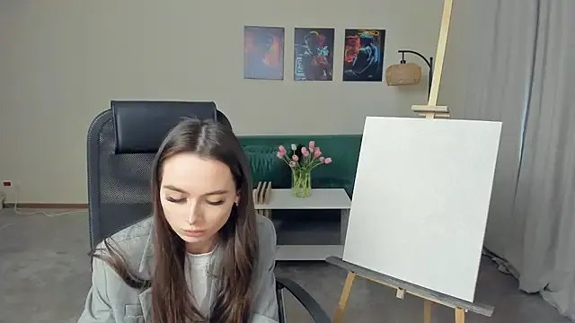 YvonneRobes on StripChat