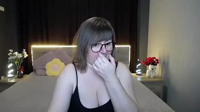 ZannaDreil on StripChat 