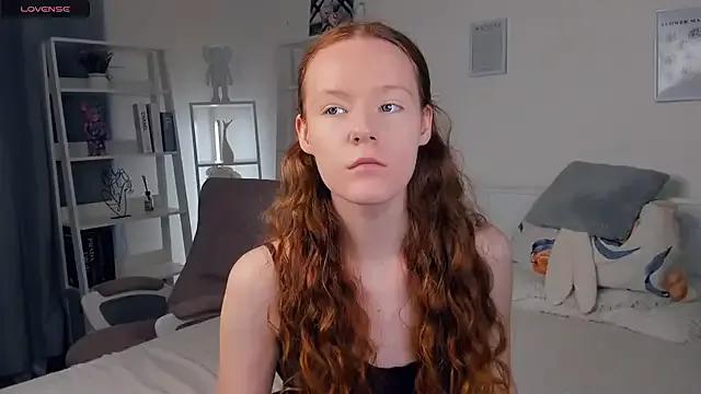 ZaraBluitt on StripChat 