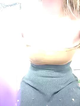 zizi_public on StripChat 