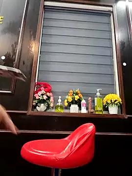 zizi_public on StripChat 